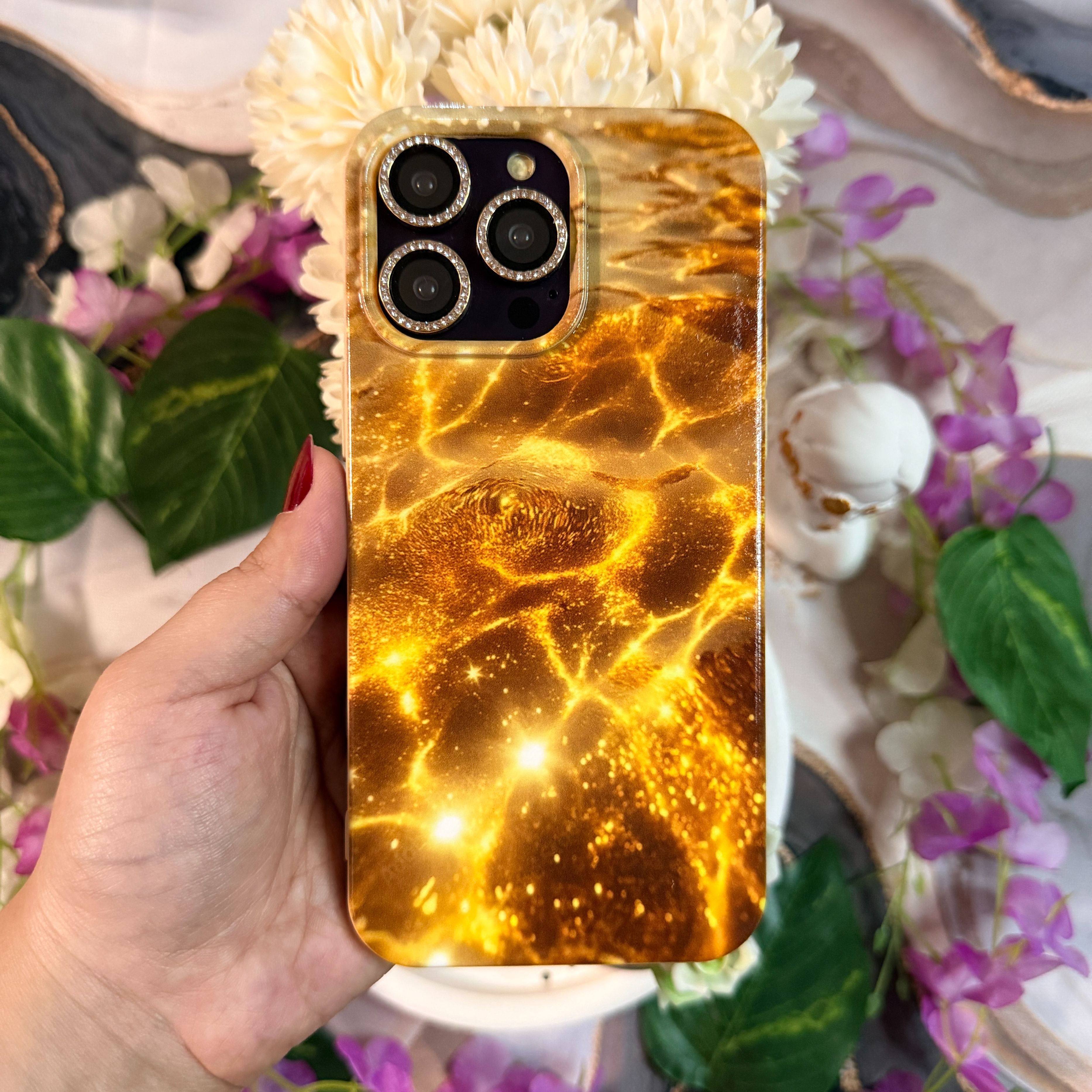 Altın Su Yansıması Premium Telefon Kılıfı