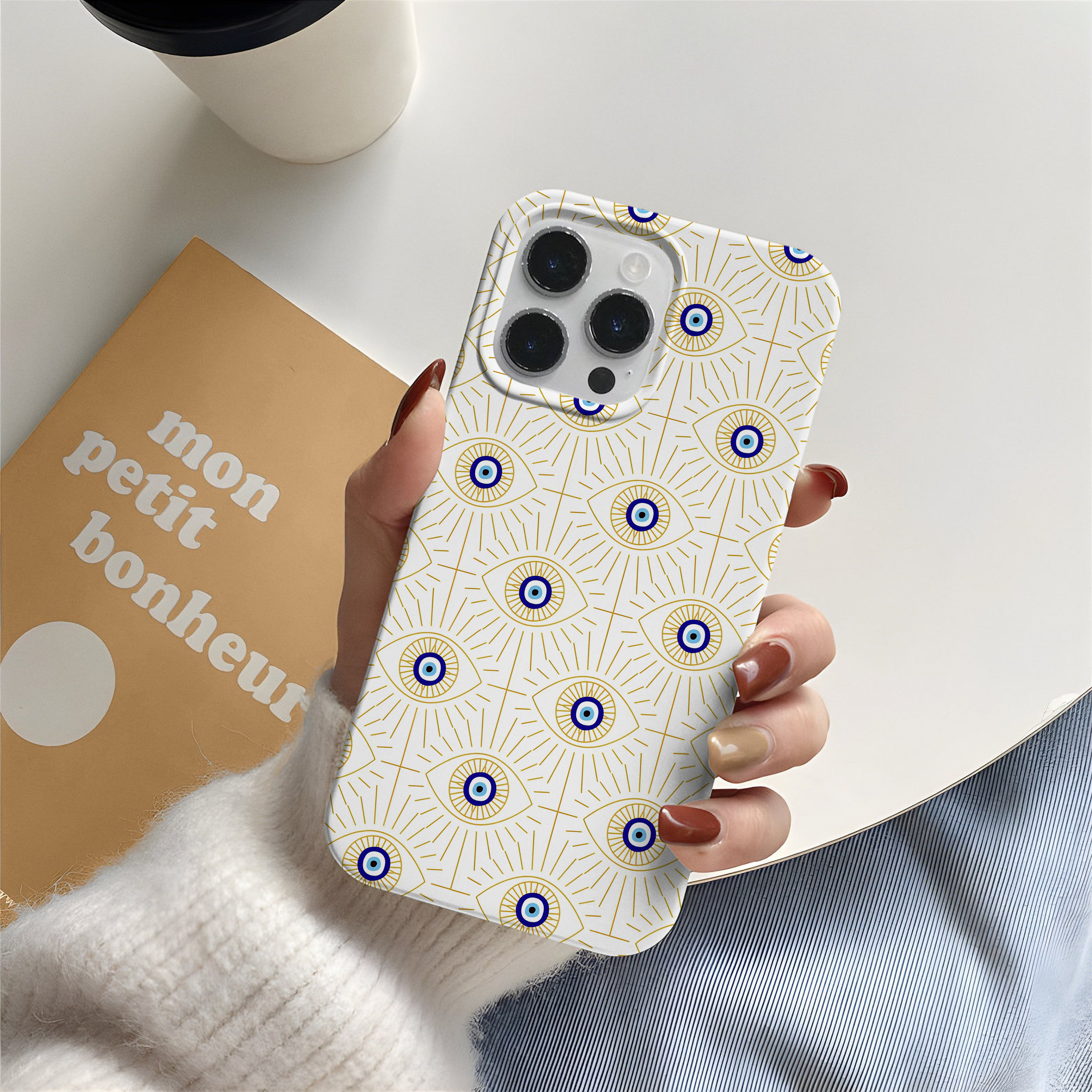 Yunan Nazar Boncuğu Desenli Telefon Kılıfı